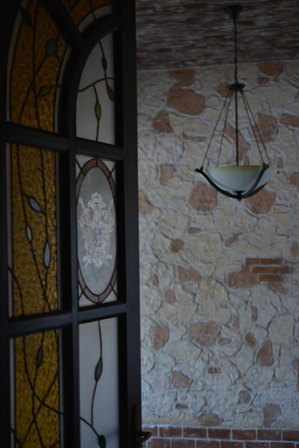 Gala - Guesthouse Oradea Extérieur photo