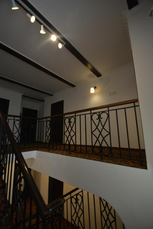 Gala - Guesthouse Oradea Extérieur photo