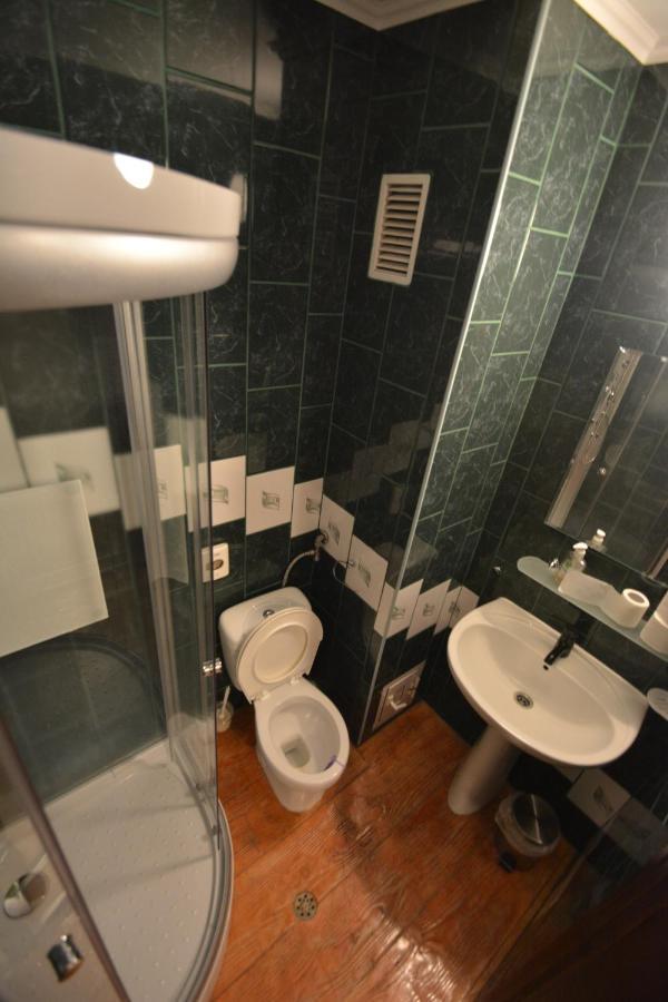 Gala - Guesthouse Oradea Extérieur photo